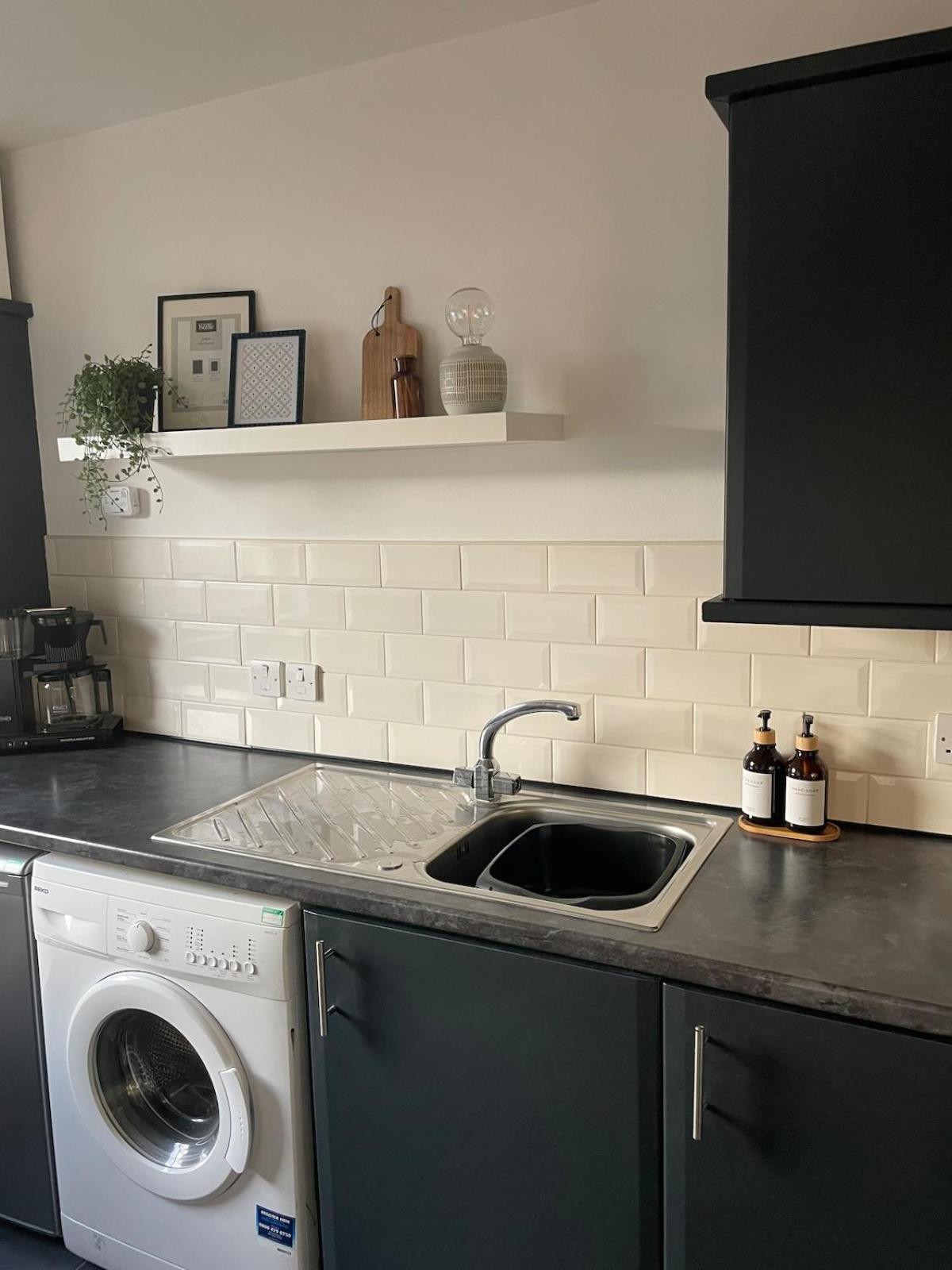 Apartment 5 Roslin Place